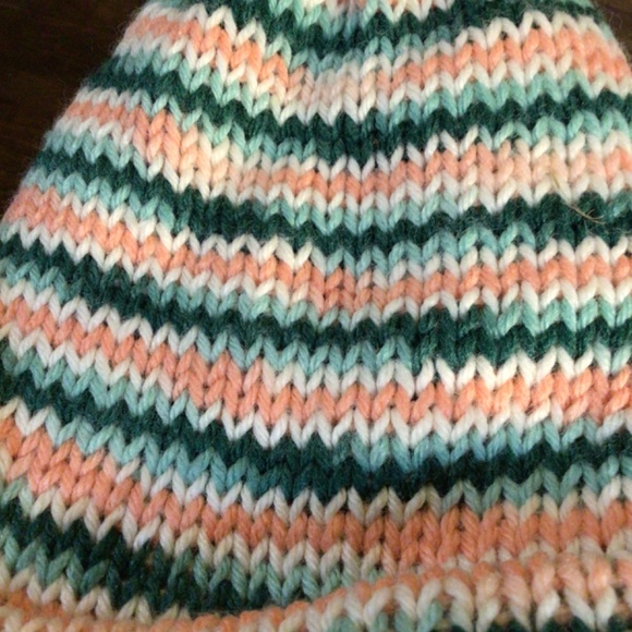 Striped beanie - Picture 3 of 4